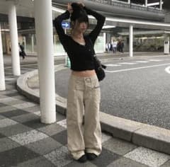 anyonemore韓国ベージュボトムスのサムネイル