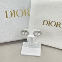 ✨正規品＆極美品‼️✨ディオール PetitCD ミニスタッド クリスタルピアス 極美品✨ディオール PETIT CD ミニ ピアス シルバー クリスタル 箱付き