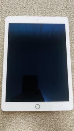 Apple iPad A1567 本体 ゴールドのサムネイル