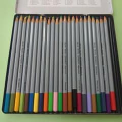 Derwent 水彩色鉛筆 23色セット - メルカリ