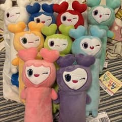 TWICE LOVELYS のびふにゃポーチ 全9種コンプ　GiGO