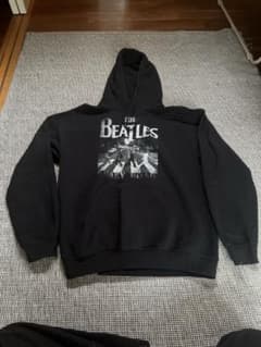 コ*ン様 THE BEATLES Abbey Road Tシャツ 黒のサムネイル