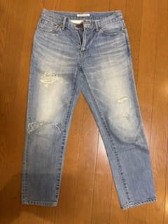 デニムパンツ ダメージ加工のサムネイル