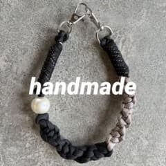 ハンドメイド パラコード ハンドストラップのサムネイル