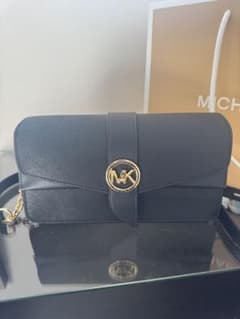 MICHAEL KORS ブラックショルダーバッグのサムネイル