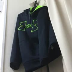 パーカーのサムネイル