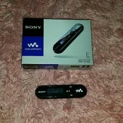 SONY WALKMAN NW-E042のサムネイル