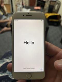 Apple iPhone 8 本体のサムネイル