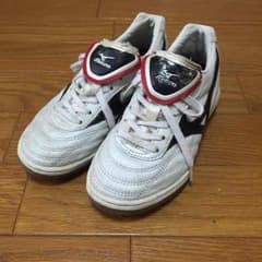 フットサル シューズのサムネイル