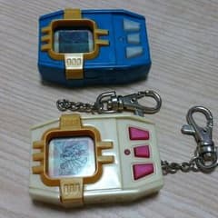 AYA 様専用！デジモン　ペンデュラム　2個　と　デジヴァイスの3点セットのサムネイル