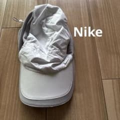 Nike キャップ ホワイト/グレー フリーサイズのサムネイル