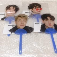 未開封　SUPER JUNIOR うちわセットのサムネイル