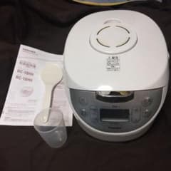 【中古】TOSHIBA IH炊飯器 5.5合炊き ホワイト RC-10HHのサムネイル