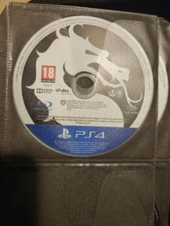 Mortal Kombat X PS4 ディスク飲みのサムネイル