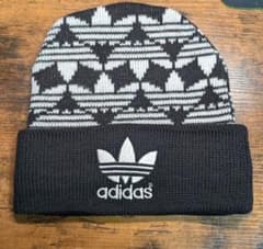 adidas パターン編み　幾何学模様　ニット帽のサムネイル