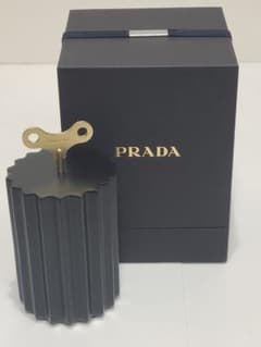 PRADA 非売品　オルゴール　ブラック✕ゴールド PRADA 非売品 オルゴール ブラック×ゴールド プラダ - メルカリ
