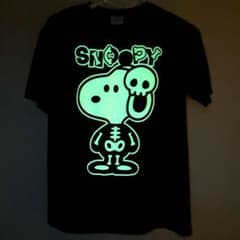 希少！暗闇で蛍光 スヌーピー Tシャツ USJ スヌーピー ハロウィン T
