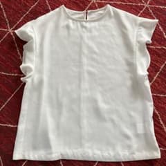 美品⭐︎AVVトップスのサムネイル