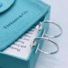 極美品✨ ティファニー ピアス フープ 両耳 Tワイヤー AG925 極美品✨ ティファニー ピアス フープ 両耳 Tワイヤー AG925 - メルカリ