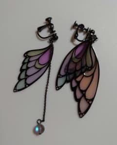 Anna Sui Stained Glass Feather Motif Earrings (Purple Tones)