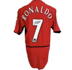 cristiano ronaldo サイン入りユニフォームのサムネイル