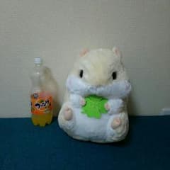 ハムスターのぬいぐるみのサムネイル
