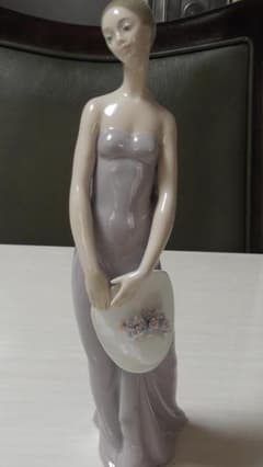 LLADRO リヤドロ【帽子を持つ少女】 リアドロ インテリア L538 - メルカリ