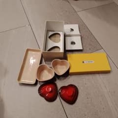 LE CREUSET ハート型食器セットのサムネイル