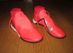 NIKE(ナイキ)フットサルシューズ「ファントムビジョンアカデミー DF IC」