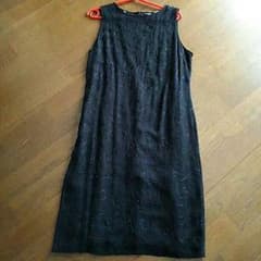 刺繍、ビーズ柄のワンピース引っ越しセール！！のサムネイル