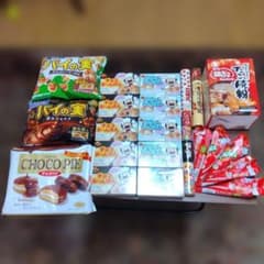 お菓子 詰め合わせ まとめ売り たこ焼粉 チョコレート スナックのサムネイル