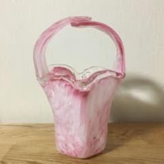 ガラス製　カゴ型　花瓶　フラワーベース　花器　ピンクのサムネイル
