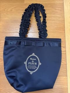 Maison de FLEUR フリルハンドル トートバッグ ネイビーのサムネイル