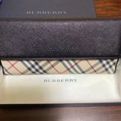 Neco様専用　BURBERRY 長財布のサムネイル