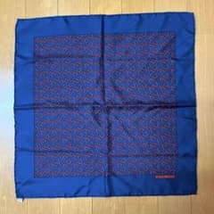 美品HERMES エルメス カレ40スカーフ ポケットチーフ ネイビー