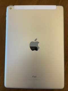 iPad 第5世代Wi-Fi+Cellular 32GBのサムネイル