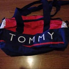 トミーヒルフィガーのサムネイル