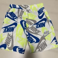 NIKE 半ズボン 5-6歳 110-116cmのサムネイル