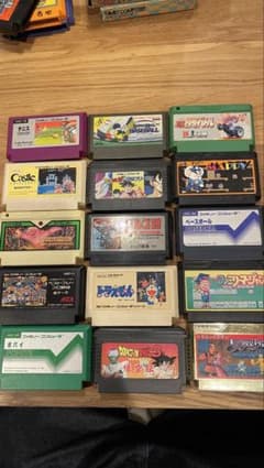 ファミコンソフトセット 30本　かぶり有のサムネイル