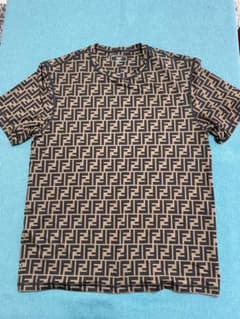 ※ロク様専用【フェンディ】Tシャツ ズッカ柄 伸縮性抜群のサムネイル