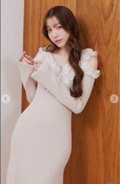 LILLIAN CARAT バイカラーフリルニットワンピース バイカラーフリルニットワンピース｜PETAL ONLINE（ペタルオンライン）