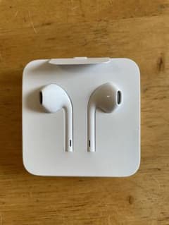 iPhone純正イヤホンのサムネイル