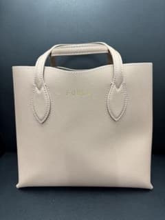 美品】FURLA エラ ピンク 自立型 ミニトート S レザー - メルカリ