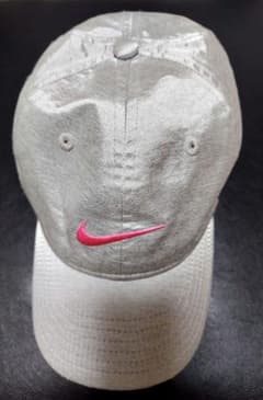 Nike 女の子用キャップ シルバー JUST DO ITのサムネイル