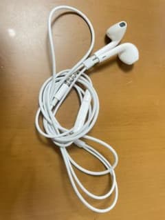 iPhone イヤホン 純正のサムネイル