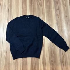 UNIQLO U ダークグレー ウール混紡 クルーネックセーターのサムネイル