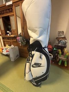 Nike ゴルフクラブセット ホワイト/ブラック　一式　早い者勝ち。 Nike ゴルフクラブセット 11本 ホワイト ブラック - メルカリ