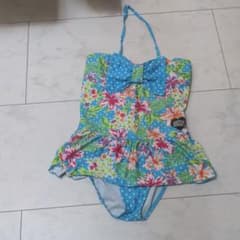 水着 女の子のサムネイル