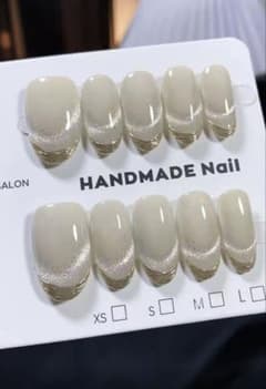 ネイルチップ　ハンドメイド　オーバル　マグネットネイルのサムネイル
