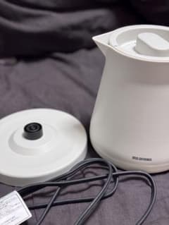 アイリスオーヤマ 電気ケトル IBKT-800-Wのサムネイル